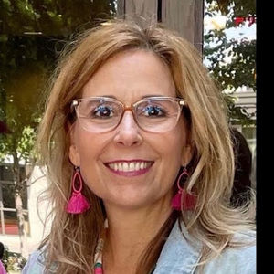 Meet your Posher, Pamela